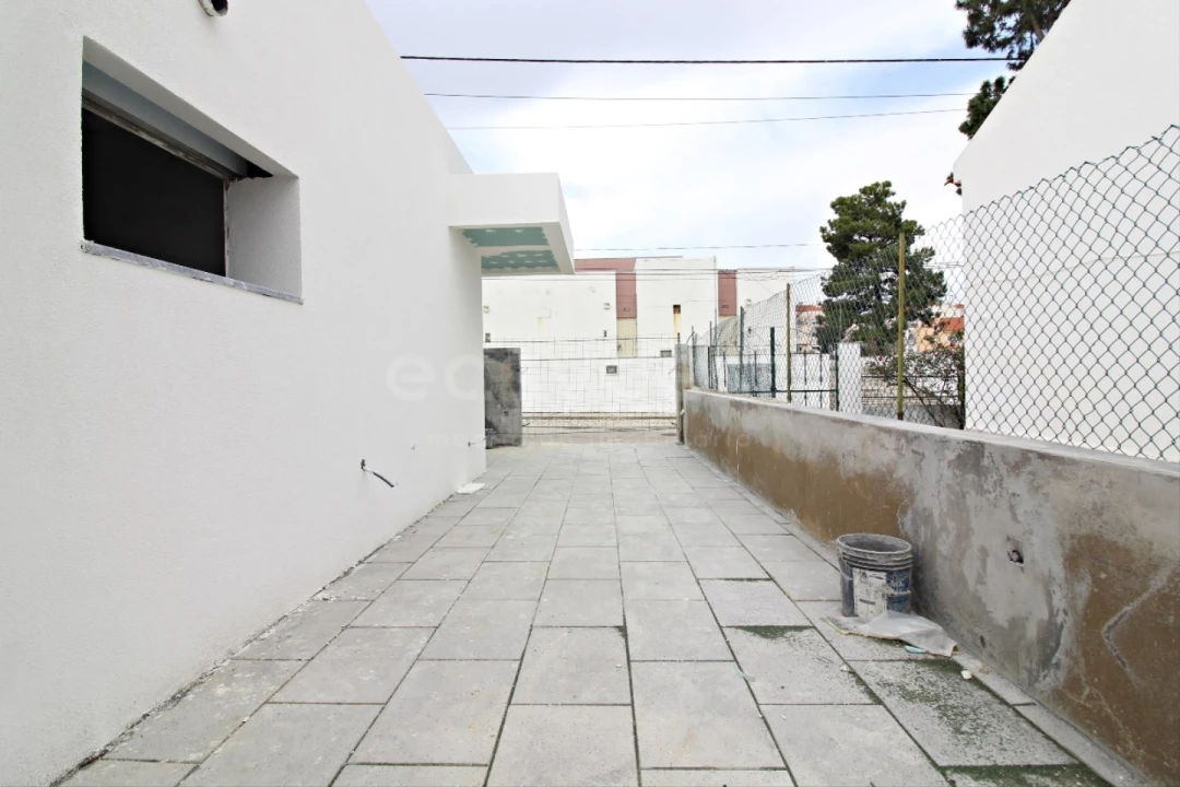 Moradia T3 para Venda em Quinta do Conde Foto 12