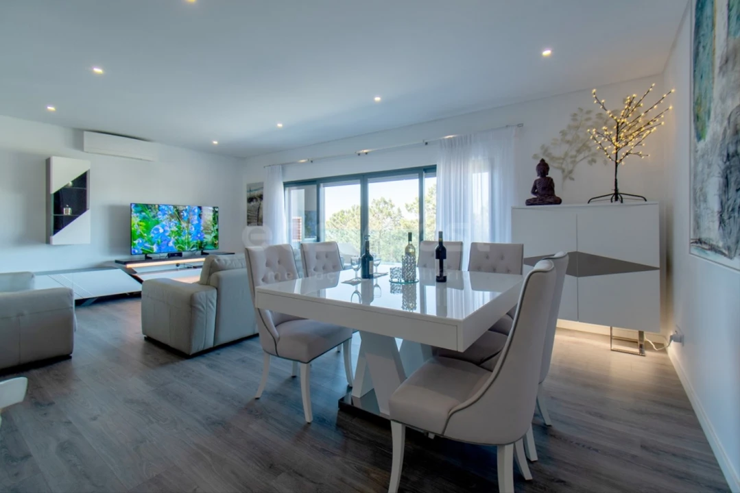 Apartamento T2 para Venda em Quarteira Foto 7