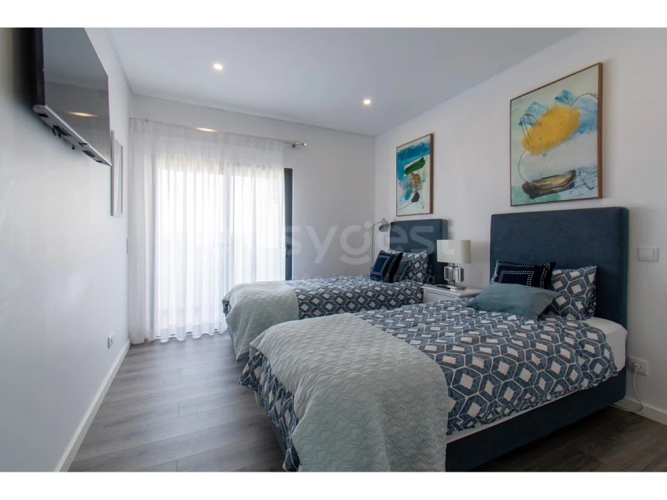 Apartamento T2 para Venda em Quarteira Foto 12