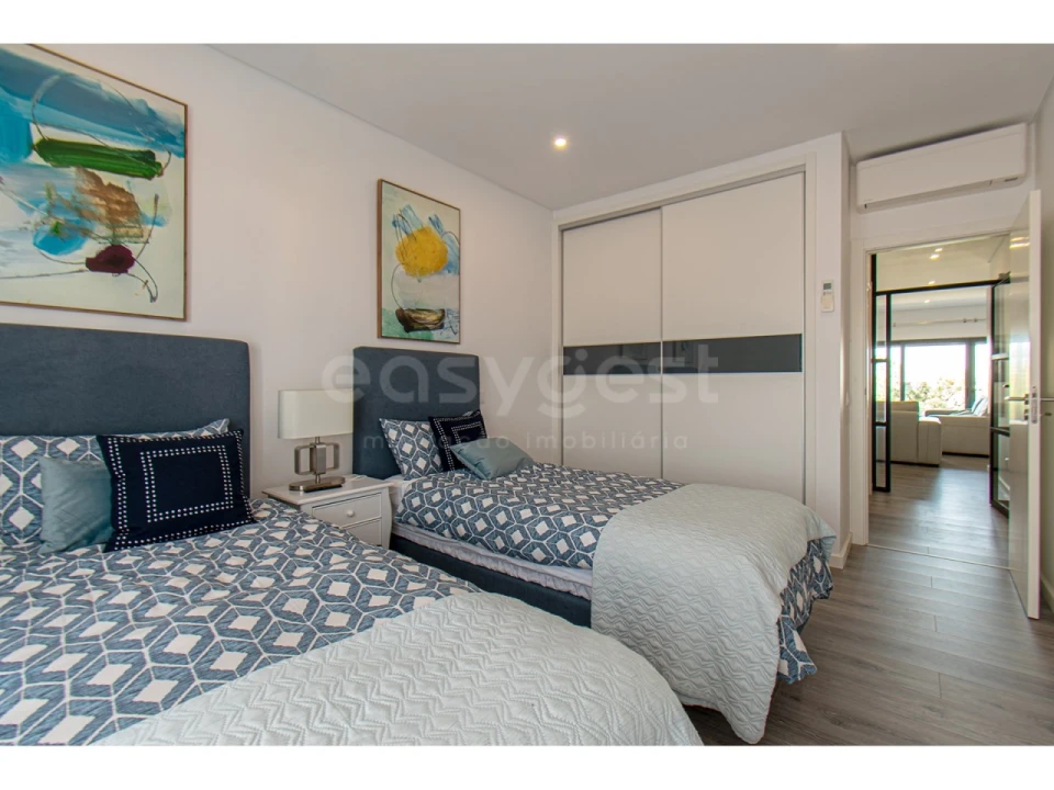 Apartamento T2 para Venda em Quarteira Foto 13