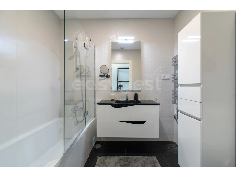 Apartamento T2 para Venda em Quarteira Foto 14