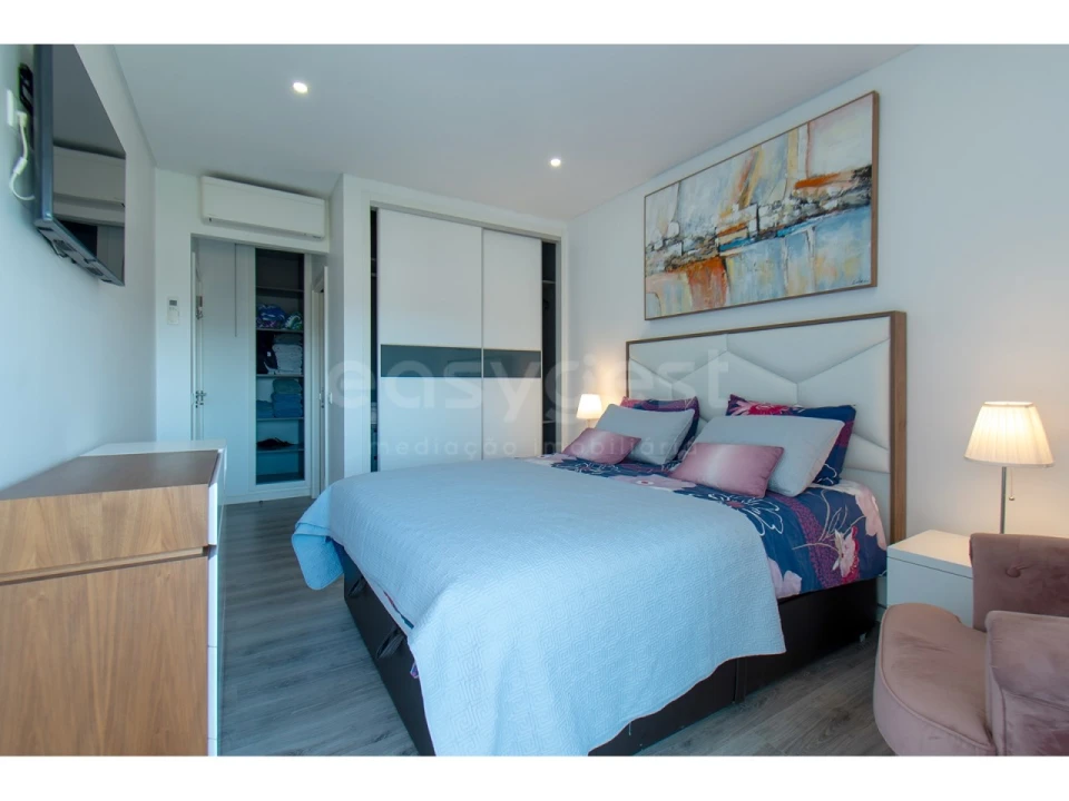 Apartamento T2 para Venda em Quarteira Foto 21