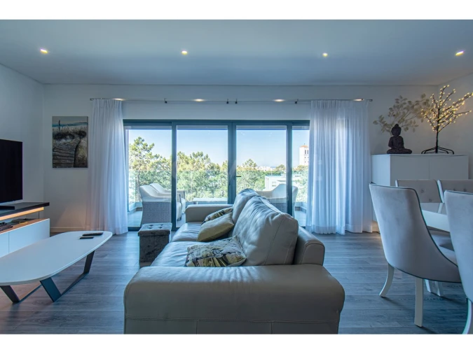 Apartamento T2 para Venda em Quarteira Foto 9