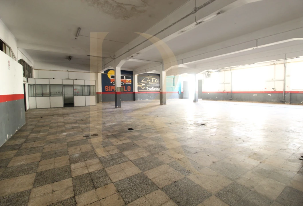 Armazém para Arrendamento em Amora Foto 5