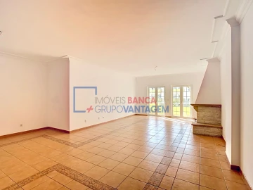 Apartamento T4 para Venda em Santa Maria e São Miguel, São Martinho, São Pedro Penaferrim