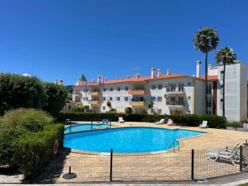Apartamento T4 para Venda em Santa Maria e São Miguel, São Martinho, São Pedro Penaferrim