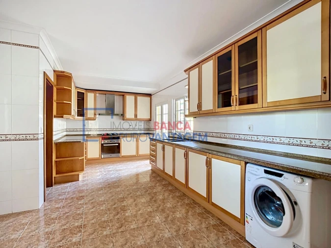 Apartamento T4 para Venda em Santa Maria e São Miguel, São Martinho, São Pedro Penaferrim Foto 8
