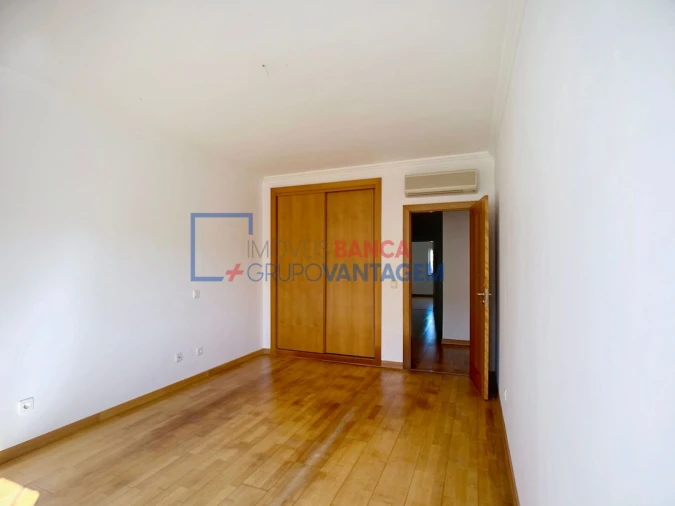 Apartamento T4 para Venda em Santa Maria e São Miguel, São Martinho, São Pedro Penaferrim Foto 20