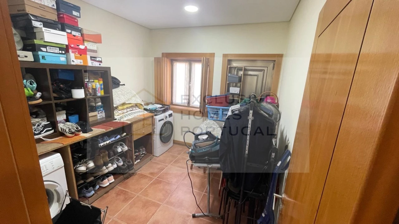 Moradia T4 para Venda em Calheiros Foto 13