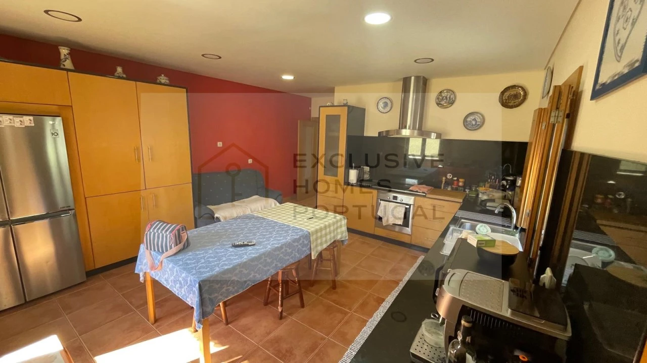 Moradia T4 para Venda em Calheiros Foto 15