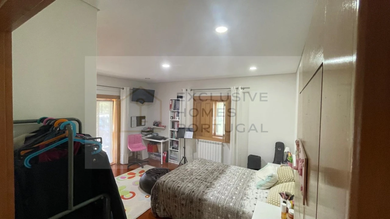 Moradia T4 para Venda em Calheiros Foto 31