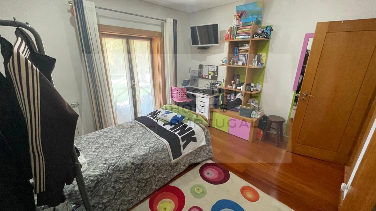 Moradia T4 para Venda em Calheiros Foto 35