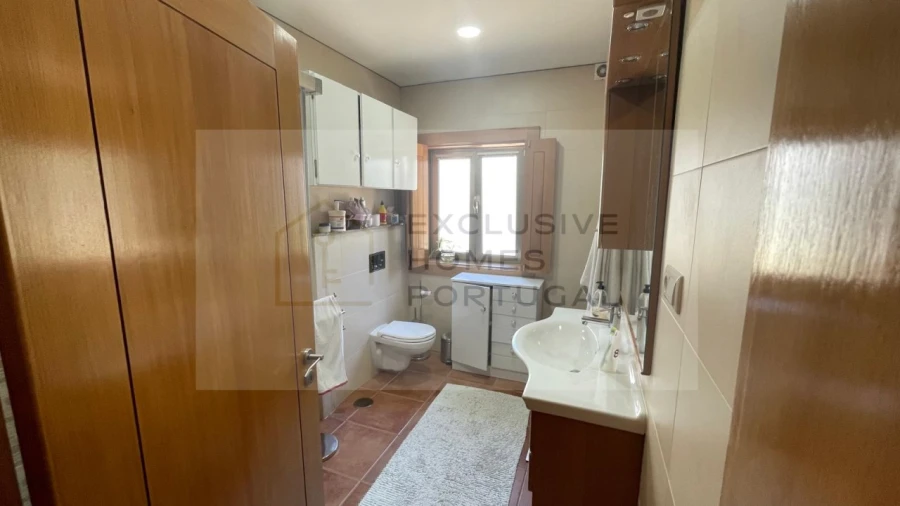 Moradia T4 para Venda em Calheiros Foto 21