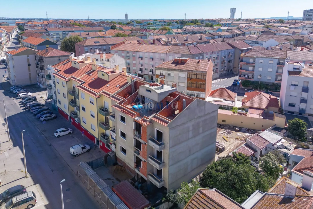 Apartamento T2 para Venda em Barreiro e Lavradio Foto 4