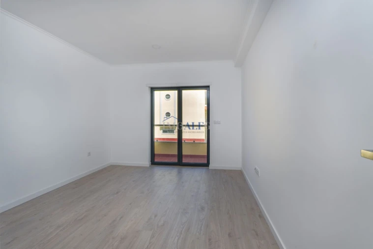 Apartamento T2 para Venda em Barreiro e Lavradio Foto 14