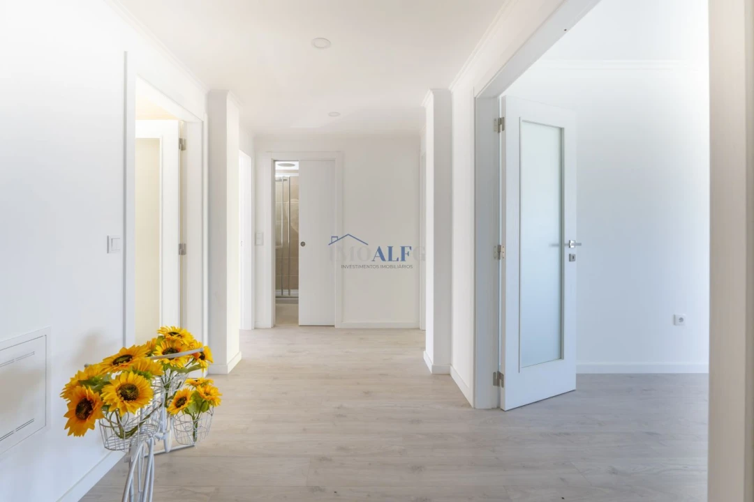 Apartamento T2 para Venda em Barreiro e Lavradio Foto 5