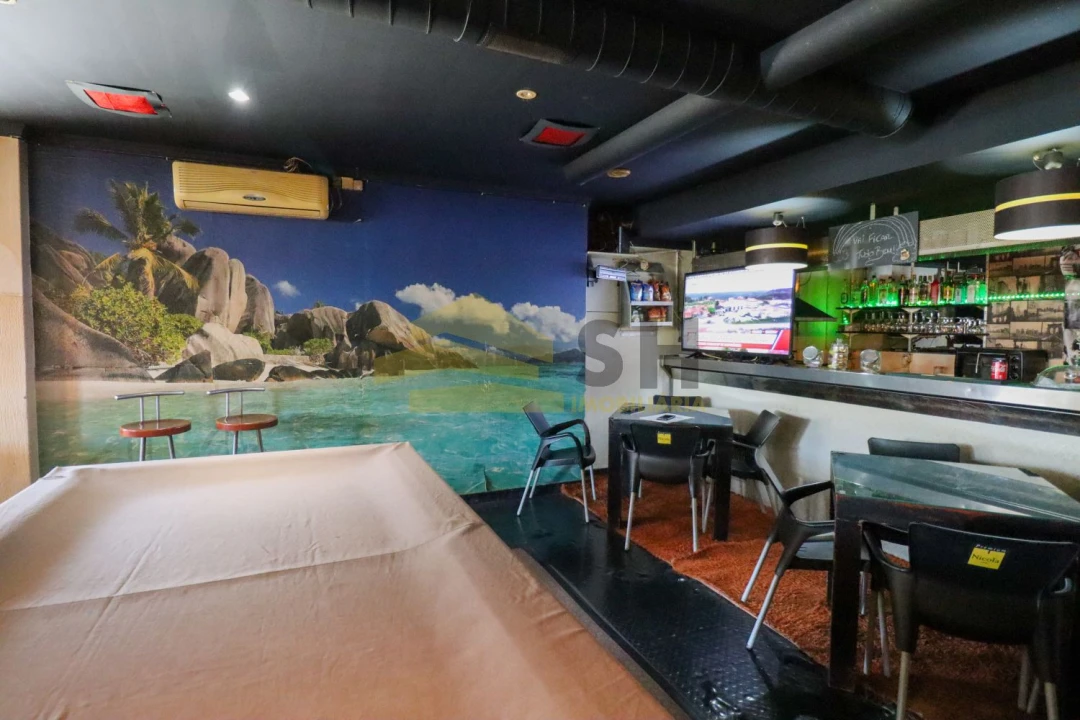 Loja para Trespasse em Castêlo da Maia Foto 8