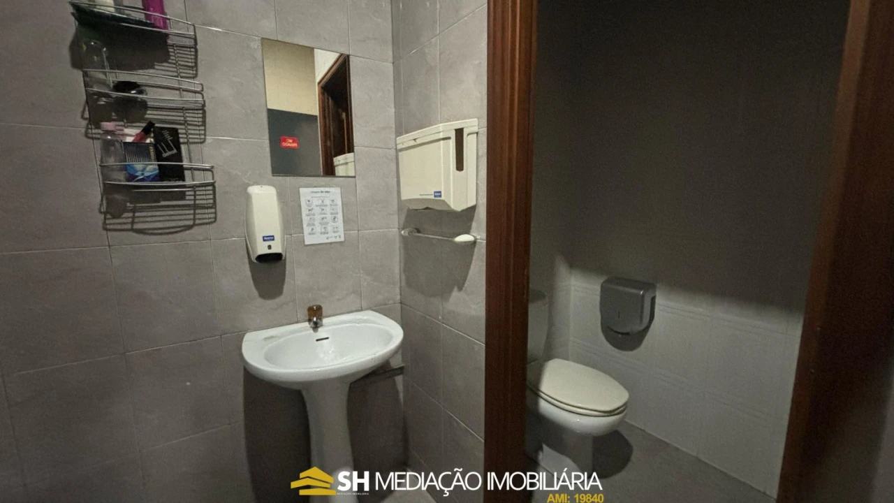 Moradia T2 para Venda em Coronado (São Romão e São Mamede) Foto 24