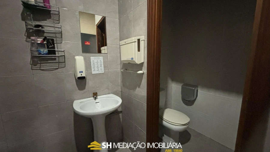 Moradia T2 para Venda em Coronado (São Romão e São Mamede) Foto 24