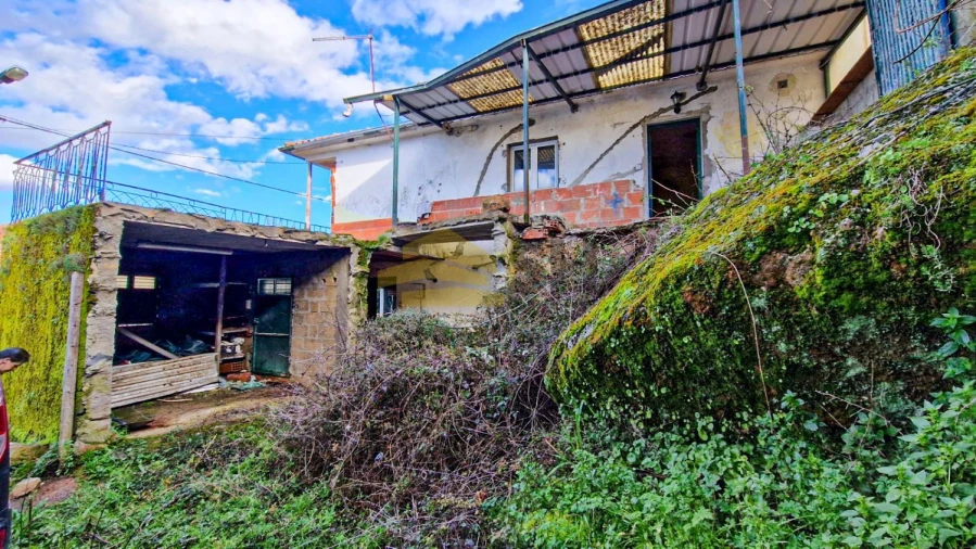 Moradia T2 para Venda em Abreiro