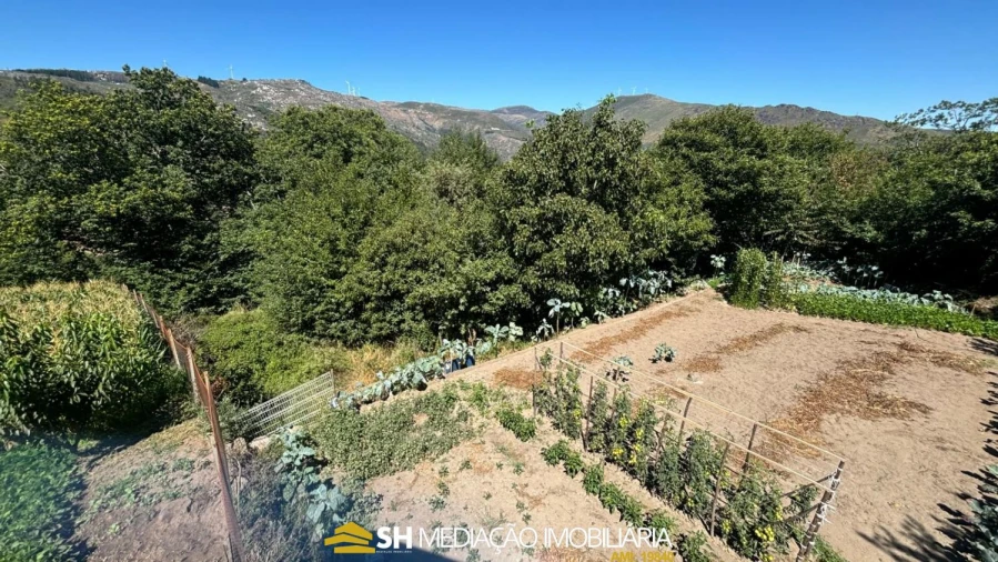 Moradia T3 para Venda em Gestaço Foto 14