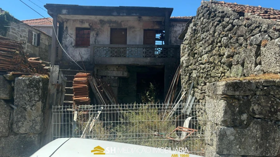 Moradia T3 para Venda em Gestaço Foto 8