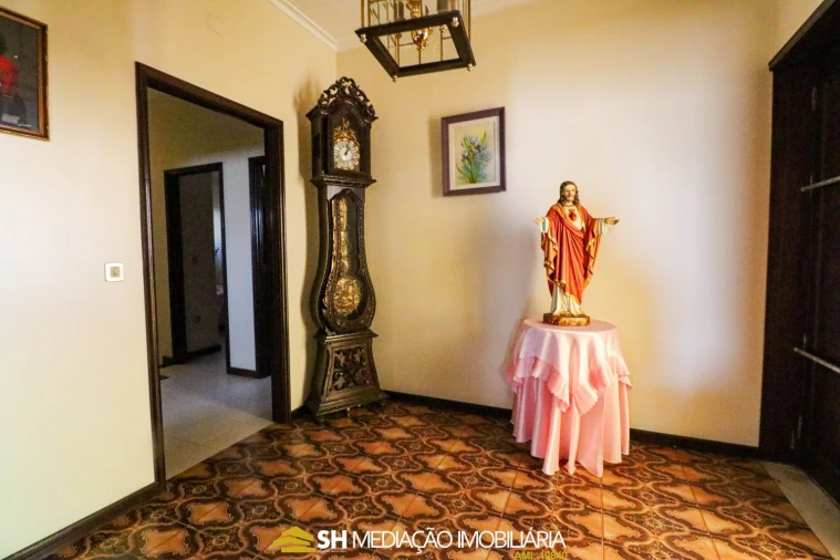 Moradia T5 para Venda em Coronado (São Romão e São Mamede) Foto 5