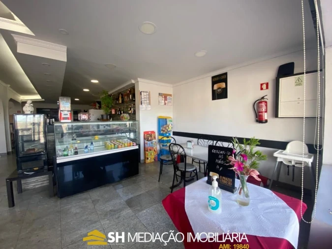 Loja para Trespasse em Custóias, Leça do Balio e Guifões Foto 4