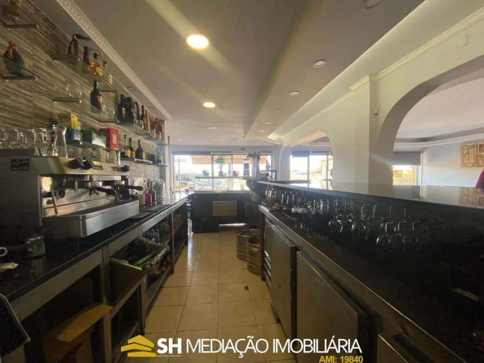 Loja para Trespasse em Custóias, Leça do Balio e Guifões Foto 8