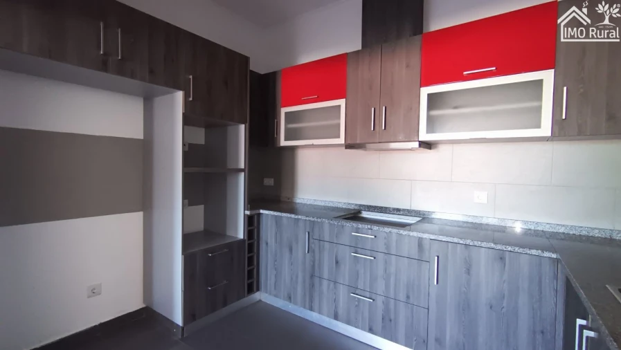 Moradia T3 para Venda em Golegã Foto 6