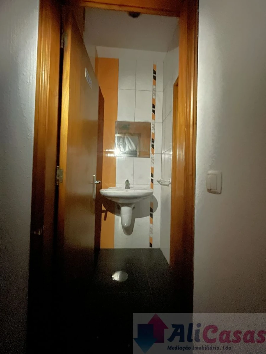 Loja para Venda em Esmoriz Foto 21
