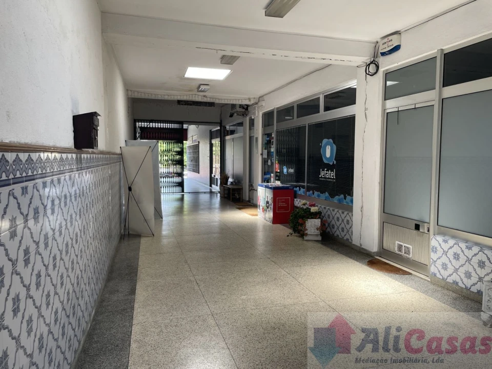 Loja para Venda em Esmoriz Foto 2