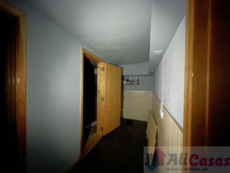 Loja para Venda em Esmoriz Foto 11
