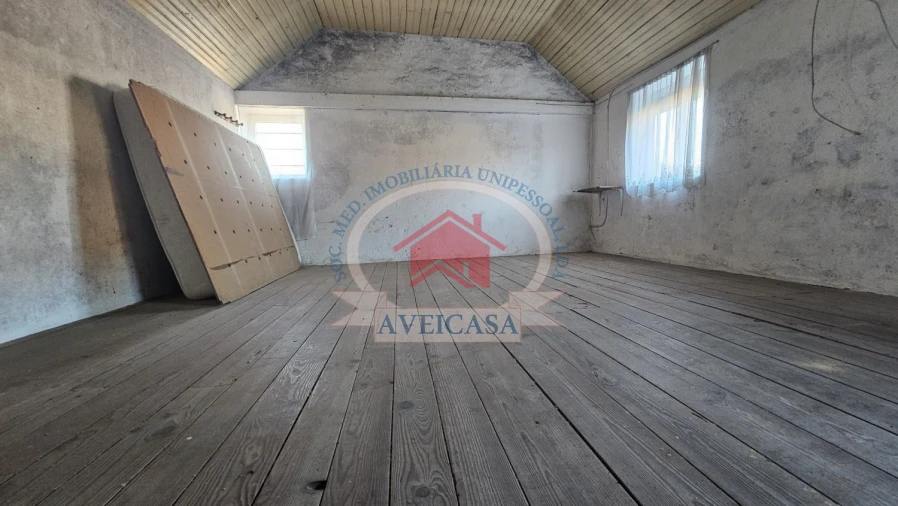 Moradia T3 para Venda em Aradas Foto 4