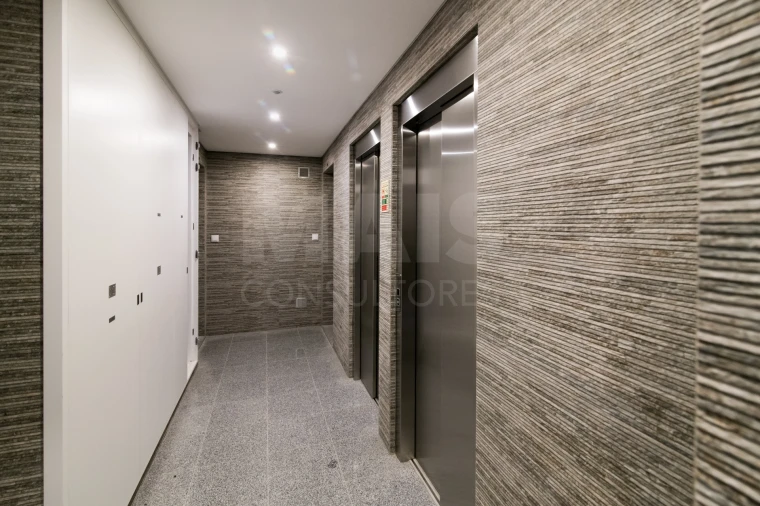 Apartamento T3 para Venda em Carcavelos e Parede Foto 5