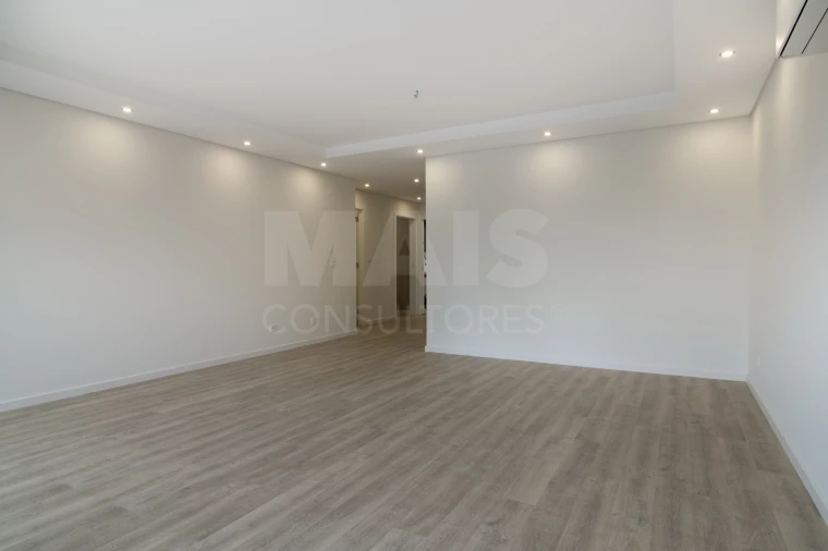 Apartamento T3 para Venda em Carcavelos e Parede Foto 10
