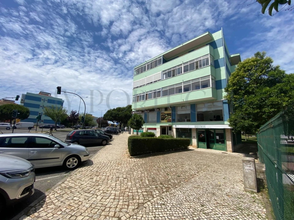 Escritório para Arrendamento em Massamá e Monte Abraão Foto 27