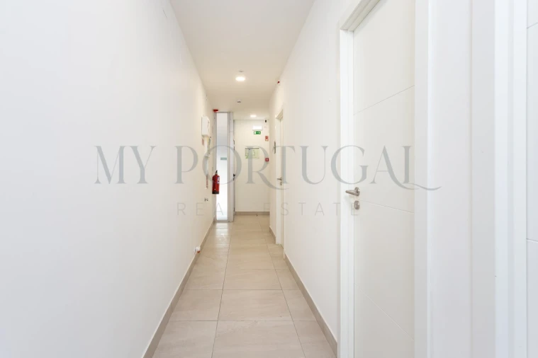 Escritório para Arrendamento em Massamá e Monte Abraão Foto 9