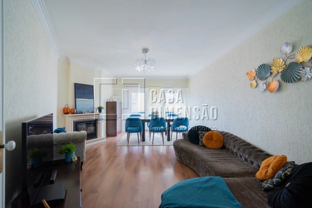 Apartamento T2 para Venda em Massamá e Monte Abraão Foto 1