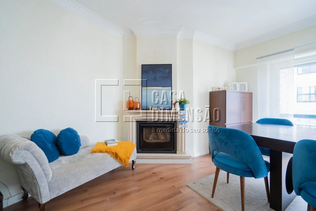 Apartamento T2 para Venda em Massamá e Monte Abraão Foto 11