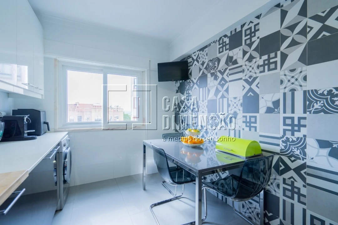 Apartamento T2 para Venda em Massamá e Monte Abraão Foto 26