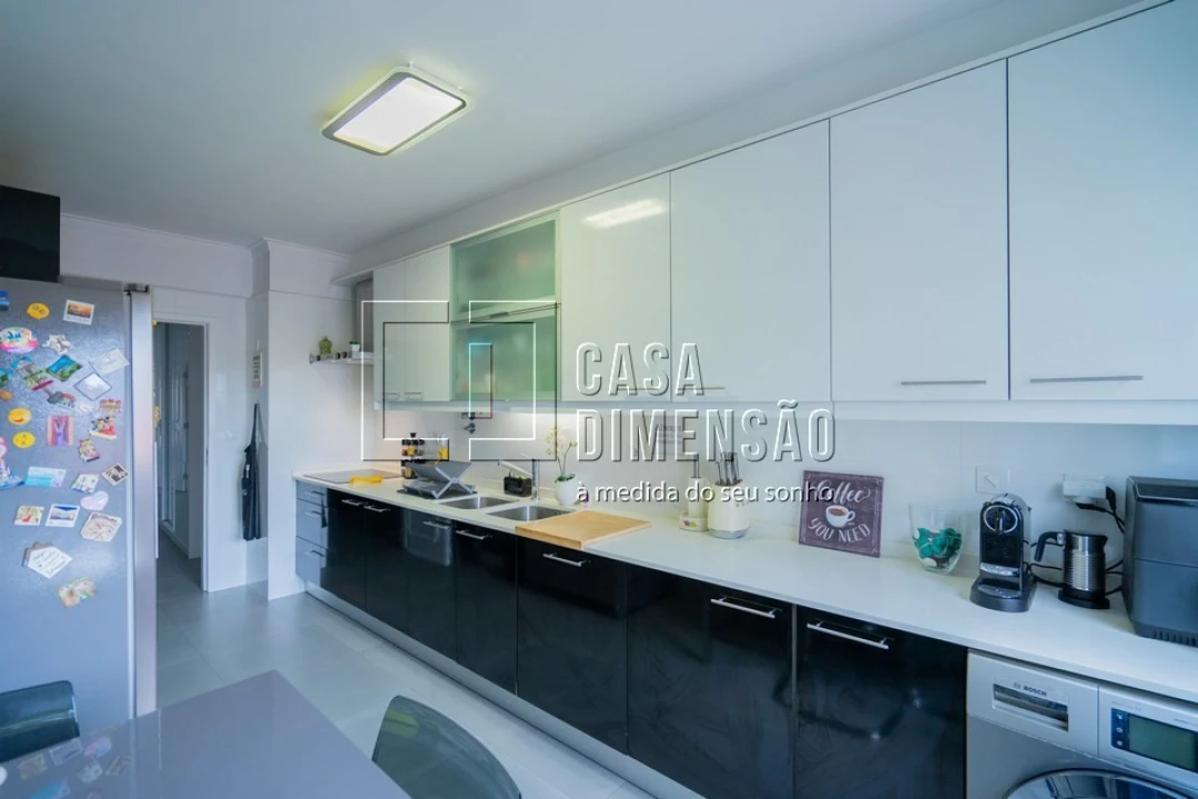 Apartamento T2 para Venda em Massamá e Monte Abraão Foto 32