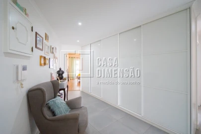 Apartamento T2 para Venda em Massamá e Monte Abraão