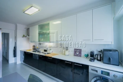 Apartamento T2 para Venda em Massamá e Monte Abraão