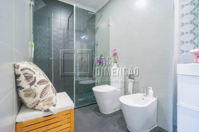 Apartamento T2 para Venda em Massamá e Monte Abraão