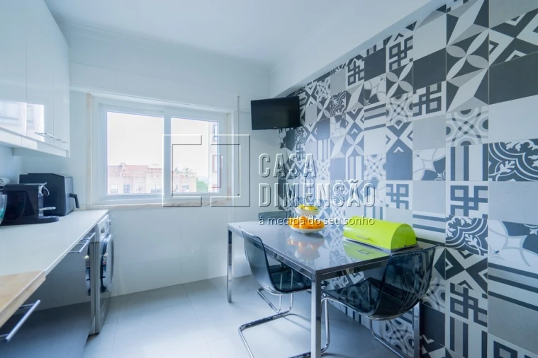 Apartamento T2 para Venda em Massamá e Monte Abraão Foto 26