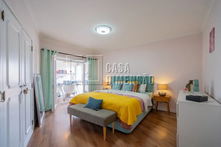 Apartamento T2 para Venda em Massamá e Monte Abraão Foto 37