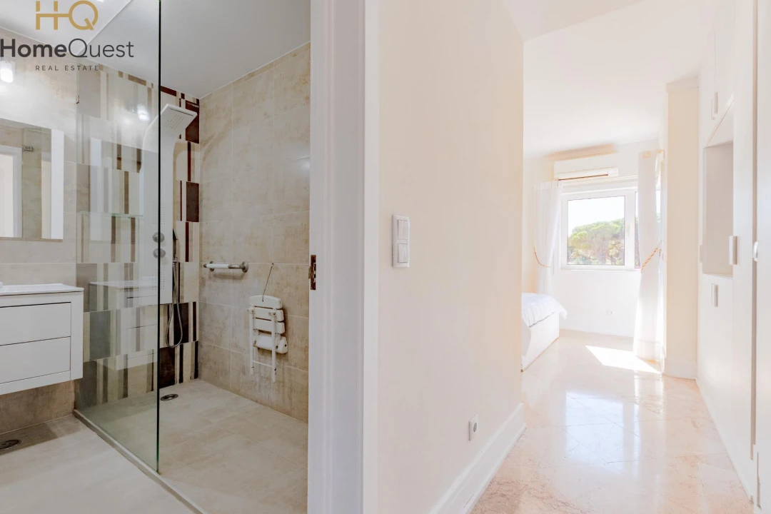 Apartamento T4 para Venda em Cascais e Estoril Foto 14