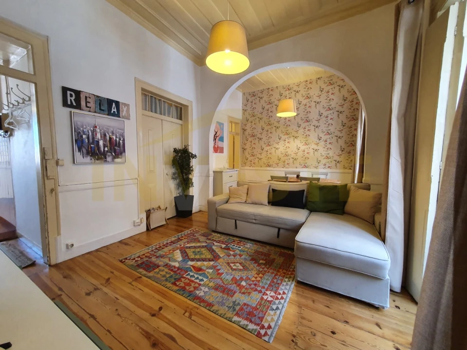 Apartamento T2 para Venda em Santa Maria Maior Foto 1