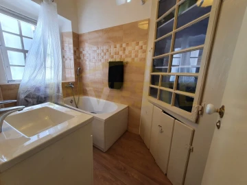 Apartamento T2 para Venda em Santa Maria Maior